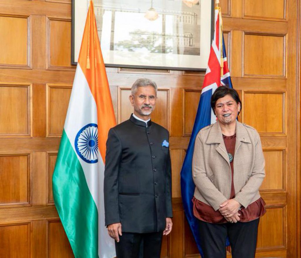 EAM on impt assignment tour of Australia & NZ