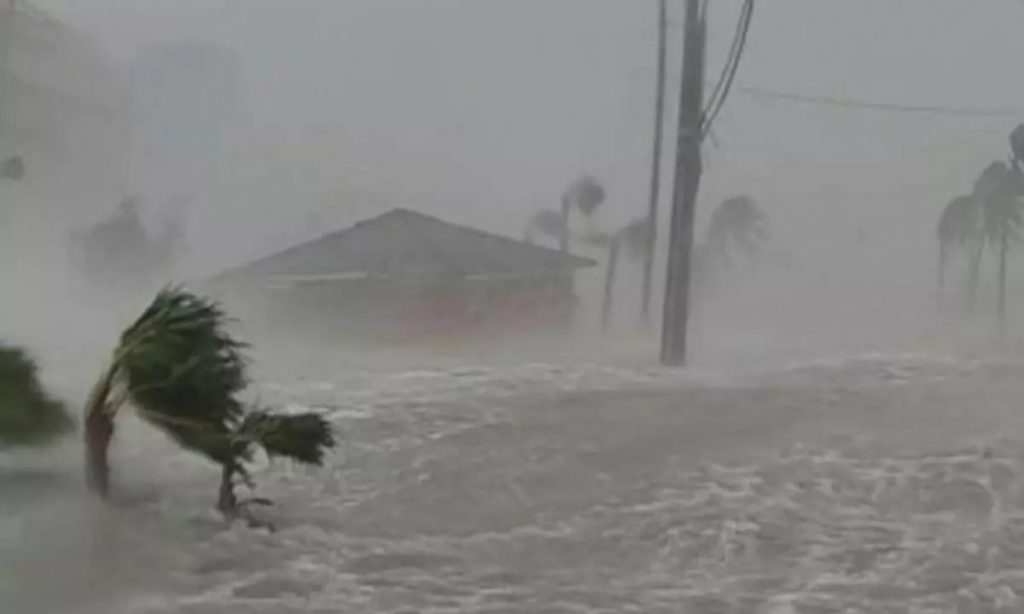 Hurricane IAN kills 80 in US