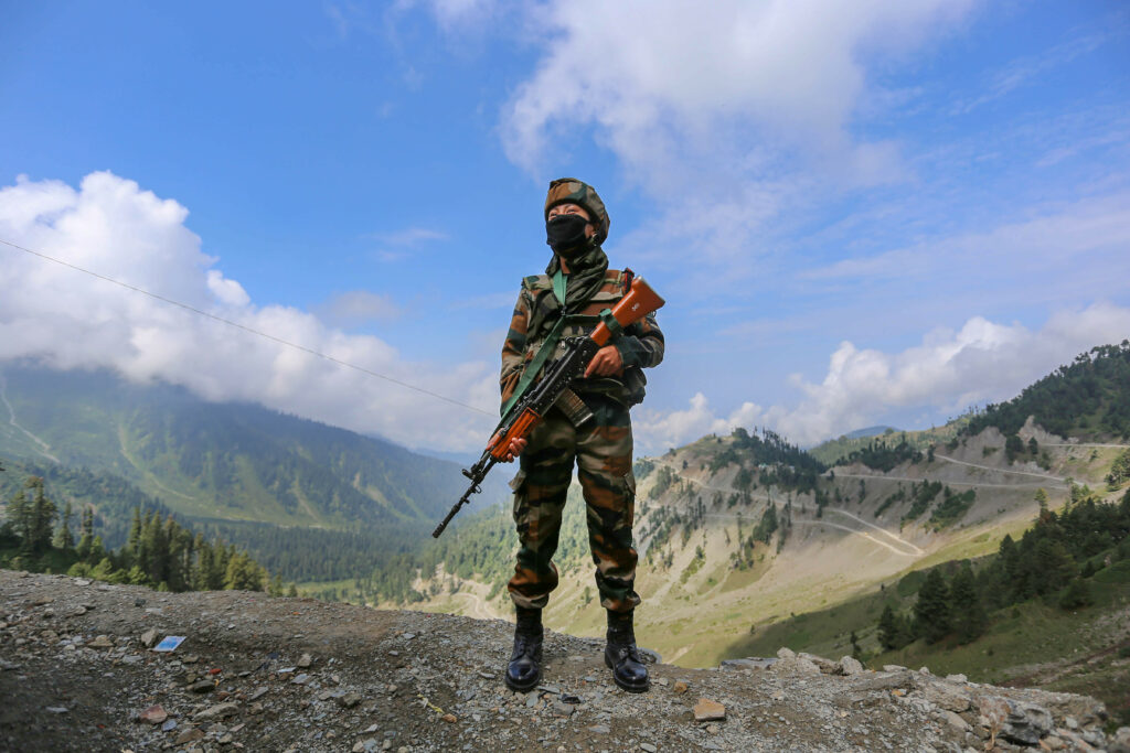Women soldiers posted in LOC for first time in J&K https://www.thenewsgate.press