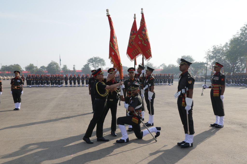 Army chief presents President’s Colours to four battalions