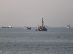 Iran announced closure of Strait of Hormuz while US says it is open https://newsgate.press/