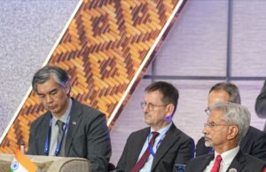 Jaishankar calls for safe & unblocked international waterways https://newsgate.press/